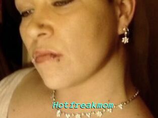 Hotfreakmom