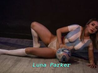Luna_Parker