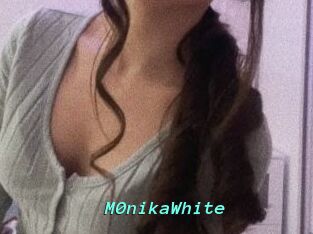 M0nikaWhite