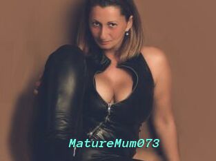 MatureMum073