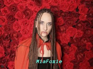 MiaFoxie