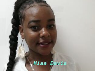 Miaa_Davis