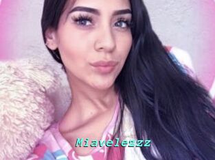 Miavelezzz
