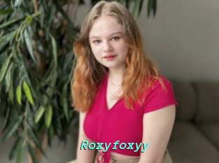 Roxyfoxyy