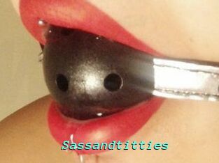 Sassandtitties