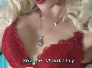 Selene_Chantilly