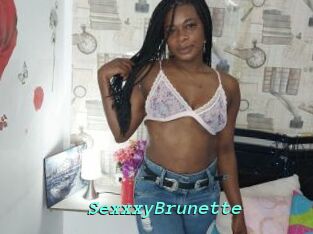 SexxxyBrunette